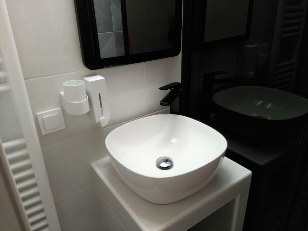 Apartamento Pangrati Modern 10min To Metro Atenas